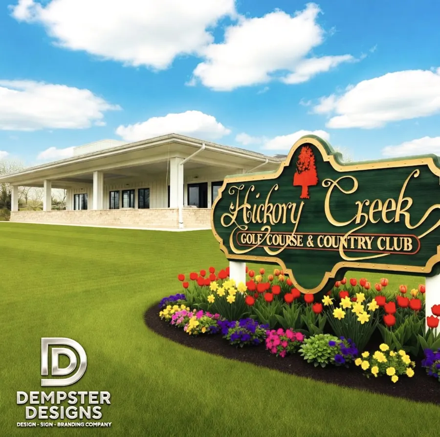 Hickory Creek sign and clubhouse